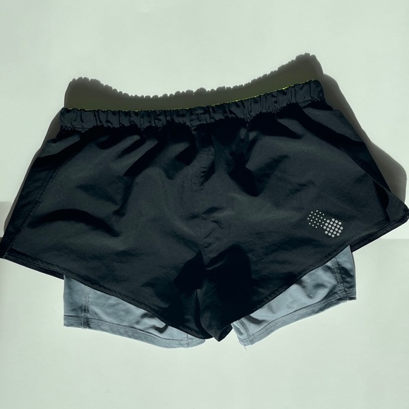 Reebok exercise short with peak-a-boo shorts underneath for extra coverage! - Picture 2 of 4